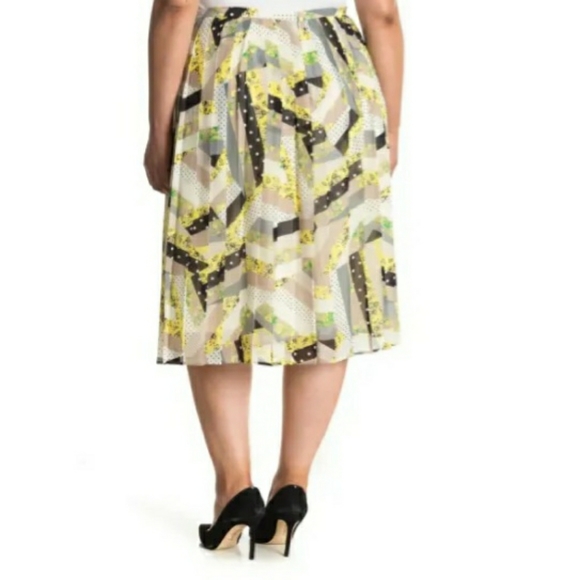 Calvin Klein Pleated Mixed Print Midi Skirt - Picture 2 of 3